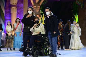 La XIII Gala de la Integración viste el escenario del Carnaval de La Tierra con el desfile de sus participantes/Lpcarnaval.